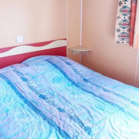 Zecamping 3 Etoiles Chiens Acceptes Piscine Bar Et Restaurant Campsite