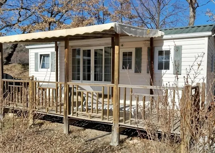 Zecamping 3 Etoiles Chiens Acceptes Piscine Bar Et Restaurant Campsite Mezel (Alpes-de-Haute-Provence)