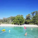 Zecamping 3 Etoiles Chiens Acceptes Piscine Bar Et Restaurant Kemping Mezel (Alpes-de-Haute-Provence)