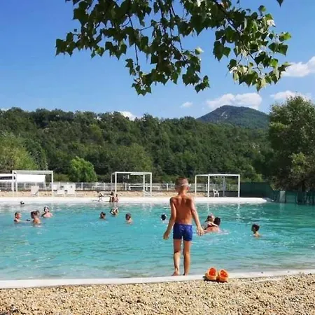Zecamping 3 Etoiles Piscine Animaux Acceptes Locatif Clim 25M2 4 Pers مكان تخييم