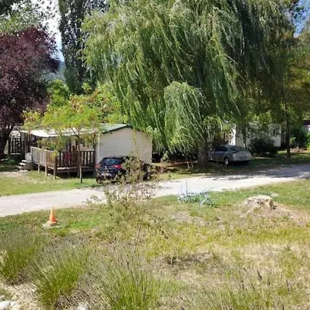 Zecamping 3 Etoiles Piscine Animaux Acceptes Locatif Clim 25M2 4 Pers Mezel (Alpes-de-Haute-Provence)