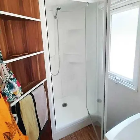 Zecamping 3 Etoiles Piscine Animaux Acceptes Locatif Clim 25M2 4 Pers مكان تخييم
