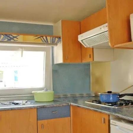 3 Etoiles - Piscine - Ccbaehg