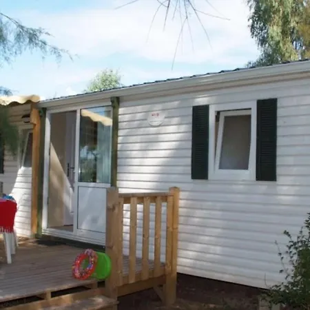 Zecamping 3 Etoiles Piscine Animaux Acceptes Locatif Clim 25M2 4 Pers مكان تخييم Mezel (Alpes-de-Haute-Provence)