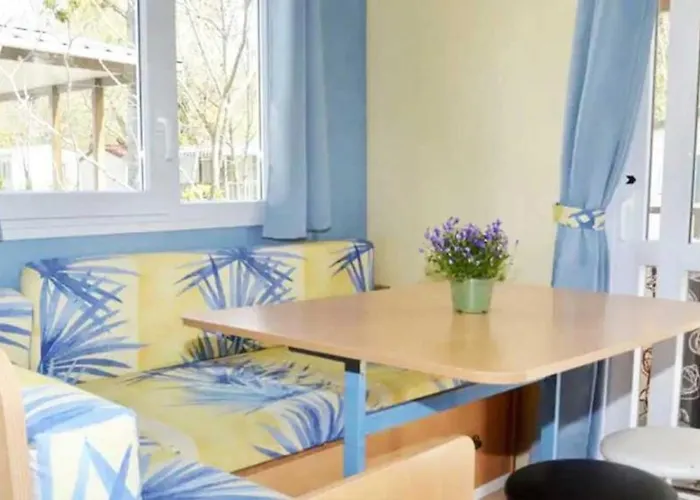 Zecamping 3 Etoiles Chiens Acceptes Piscine Bar Et Restaurant Parque de Campismo *