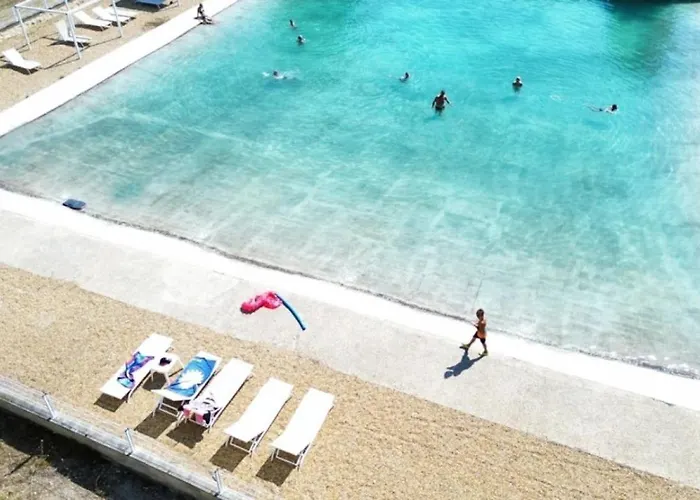 Zecamping 3 Etoiles Chiens Acceptes Piscine Bar Et Restaurant *