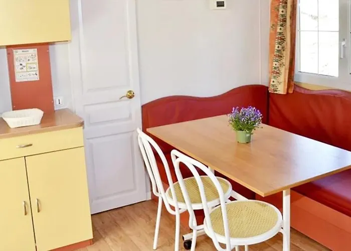 Parque de Campismo Zecamping 3 Etoiles Chiens Acceptes Piscine Bar Et Restaurant *